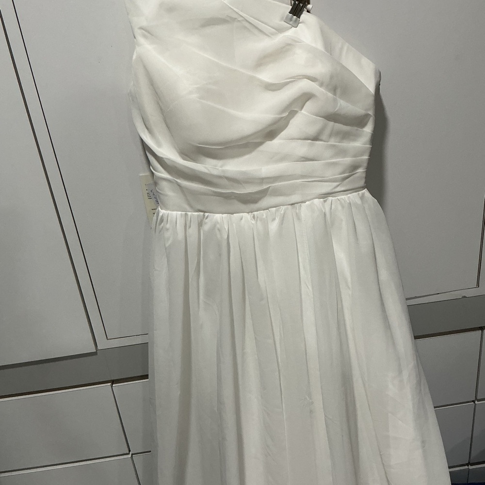 New design One-Shoulder White Chiffon Dress